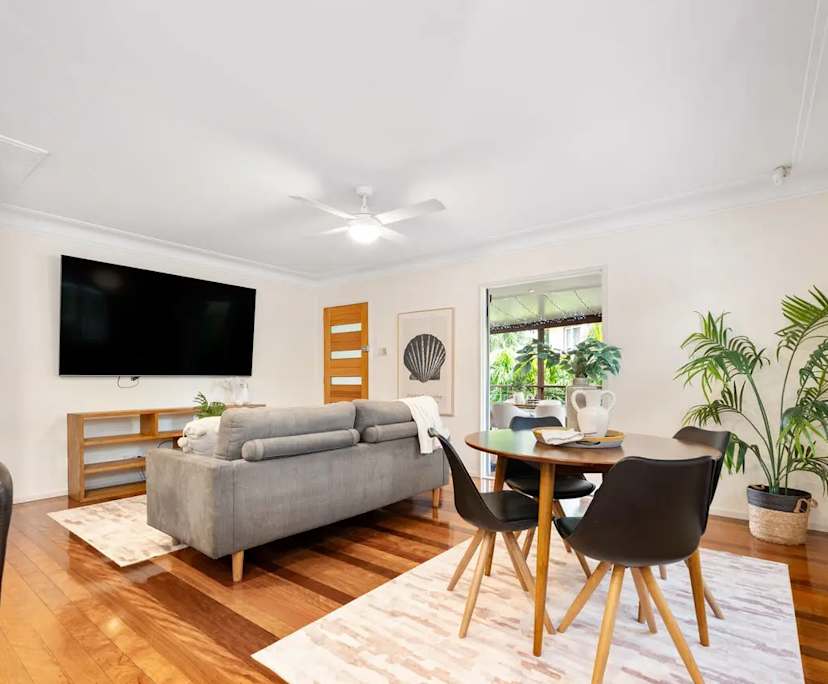 $300, Homestay, 3 bathrooms, Upper Mount Gravatt QLD 4122