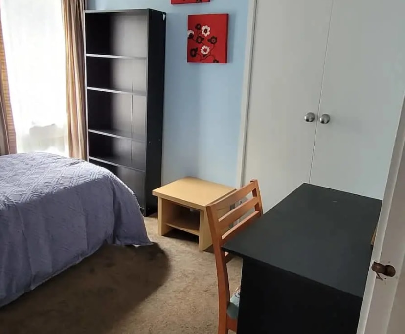 Furnished room in a share house