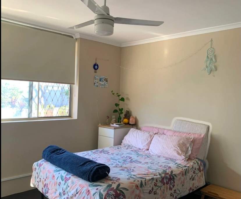 $300, Flatshare, 3 bathrooms, Saint Lucia QLD 4067