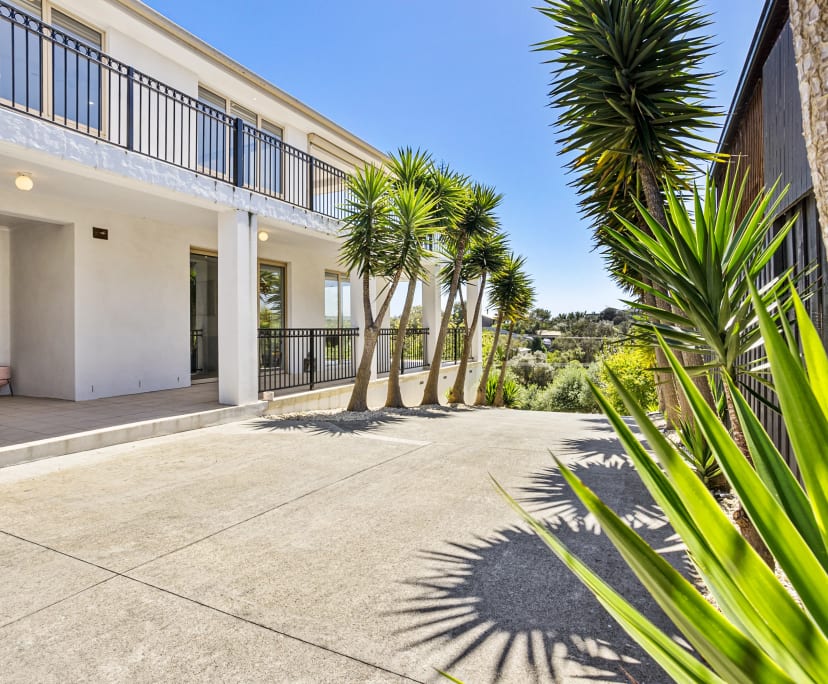 Whole property with 2 rooms for rent