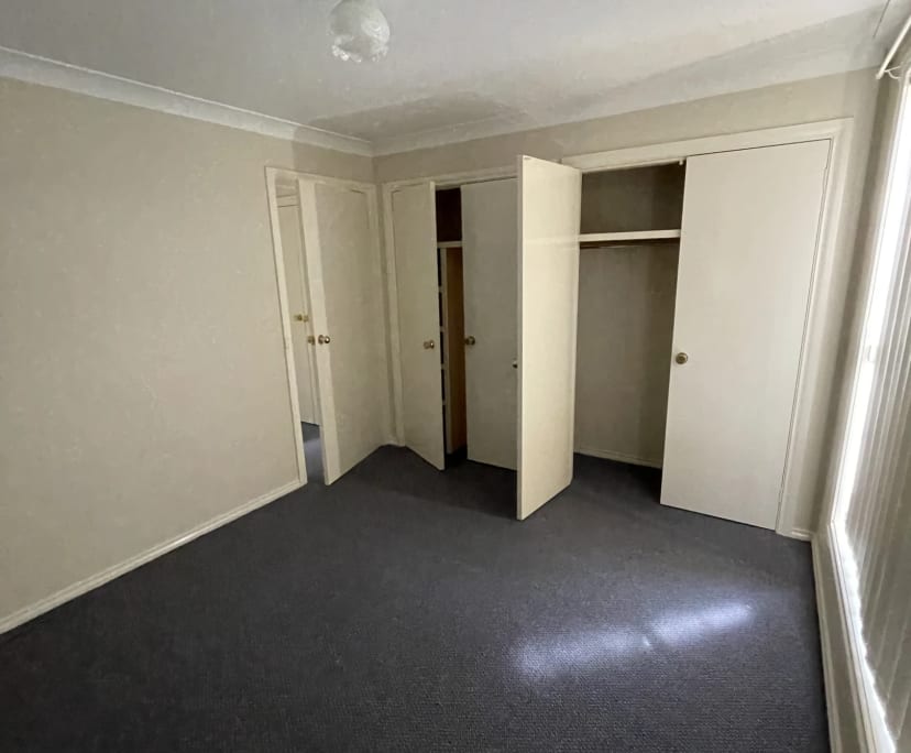 Unfurnished room in a flatshare