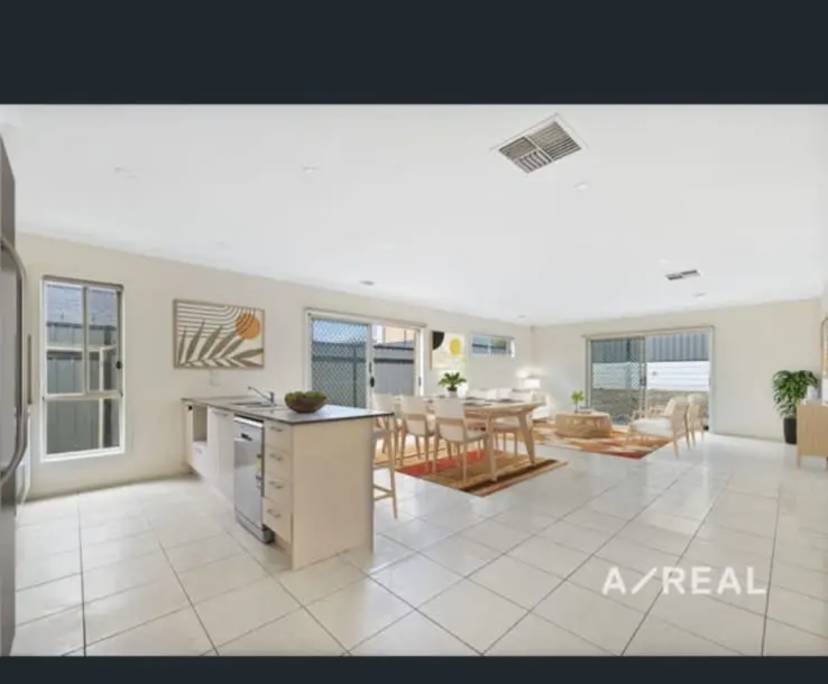 Unfurnished room in a share house