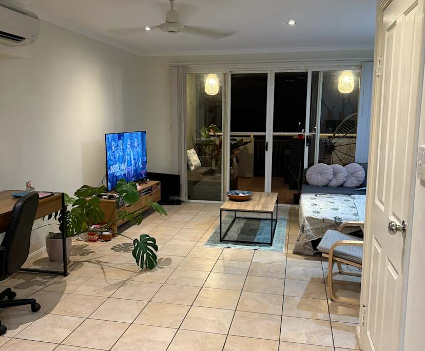 $330, Share-house, 2 bathrooms, Trinity Beach QLD 4879