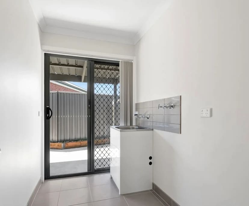 $190, Share-house, 3 bathrooms, Killara VIC 3691