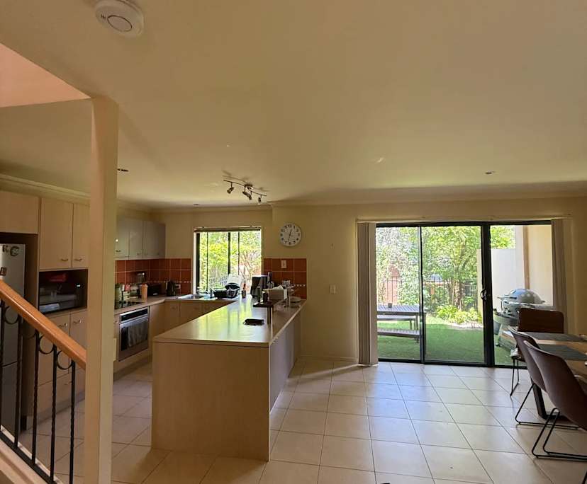 $350, Share-house, 3 bathrooms, Robina QLD 4226