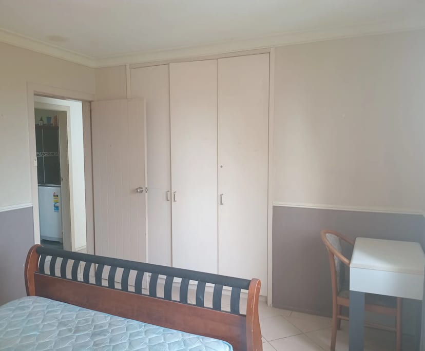 $350-375, Flatshare, 2 rooms, Surfers Paradise QLD 4217, Surfers Paradise QLD 4217