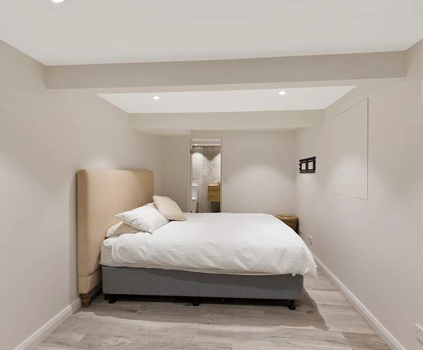 $550, Whole-property, 2 bathrooms, North Avoca NSW 2260