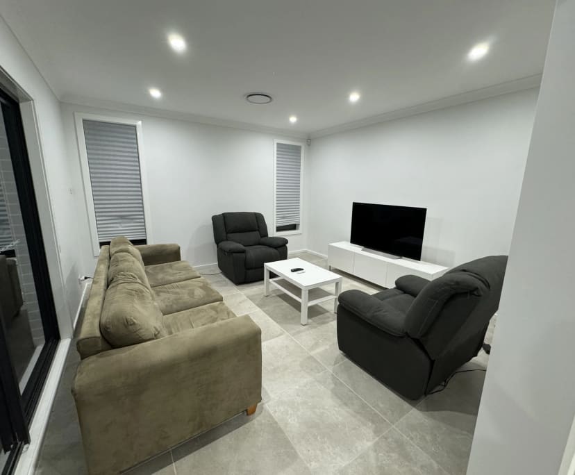 $260, Share-house, 4 bathrooms, Riverstone NSW 2765