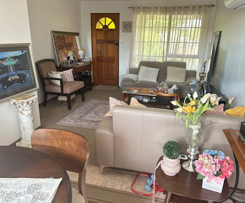 Furnished room in a share house