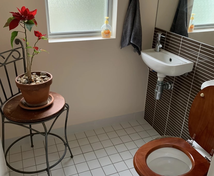 $250, Flatshare, 3 bathrooms, Hope Island QLD 4212
