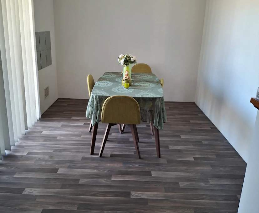 Unfurnished room with own bathroom