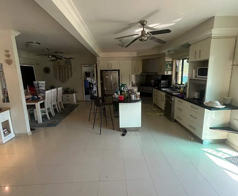 Unfurnished room in a share house