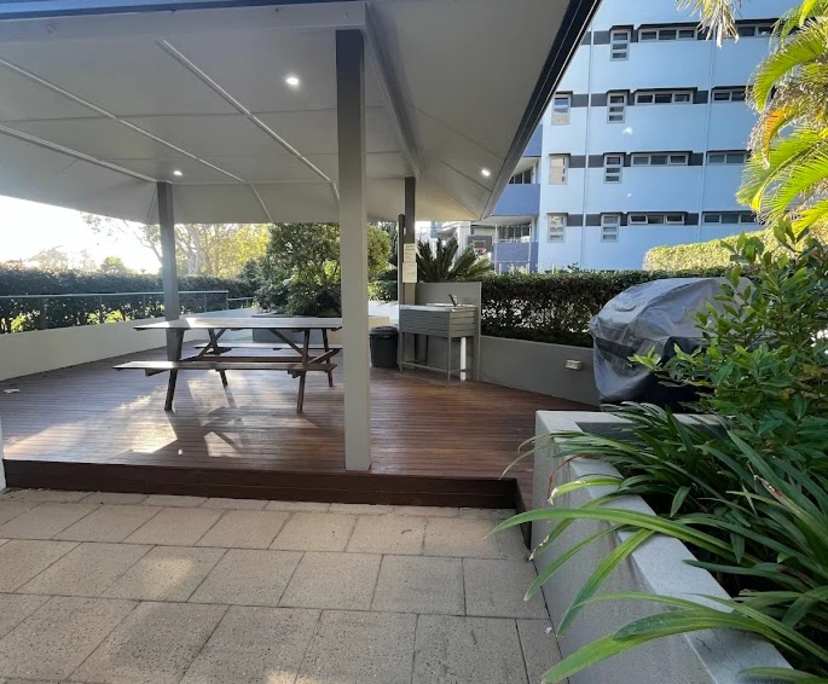 $320, Flatshare, 3 bathrooms, Alexandra Headland QLD 4572