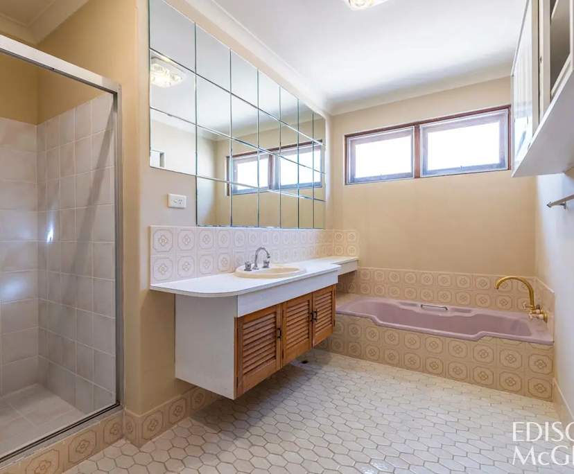 $220, Share-house, 4 bathrooms, Doubleview WA 6018