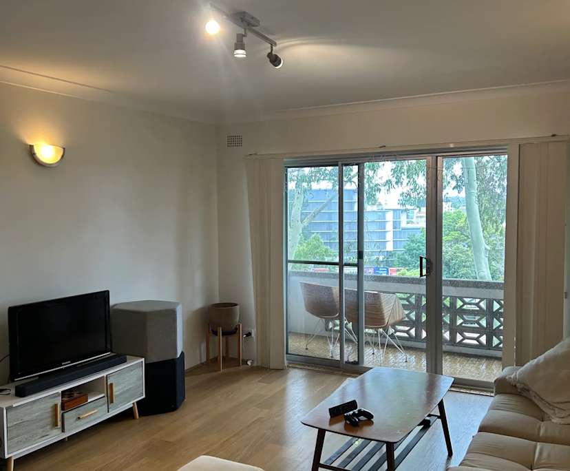 $385, Flatshare, 2 bathrooms, Marrickville NSW 2204