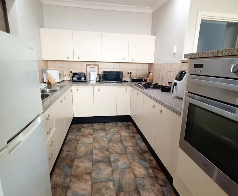 $350, Share-house, 4 bathrooms, Innaloo WA 6018