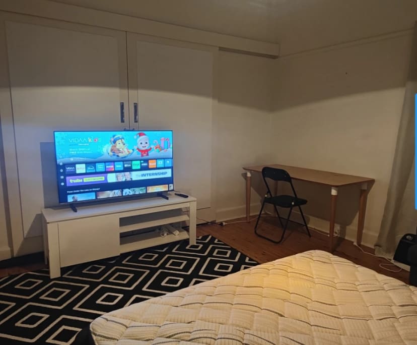 $330, Share-house, 4 bathrooms, Orange NSW 2800