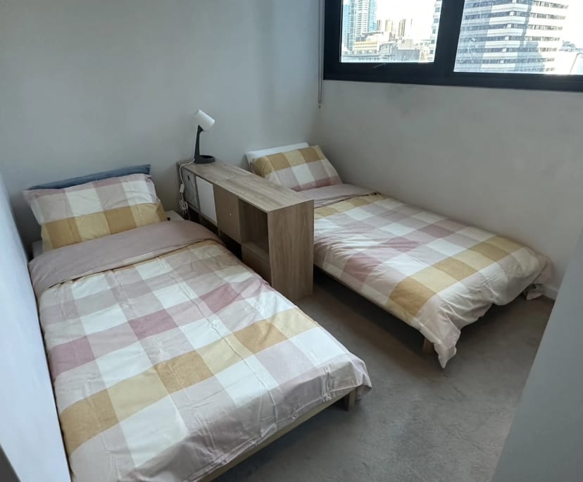 Furnished room in a flatshare