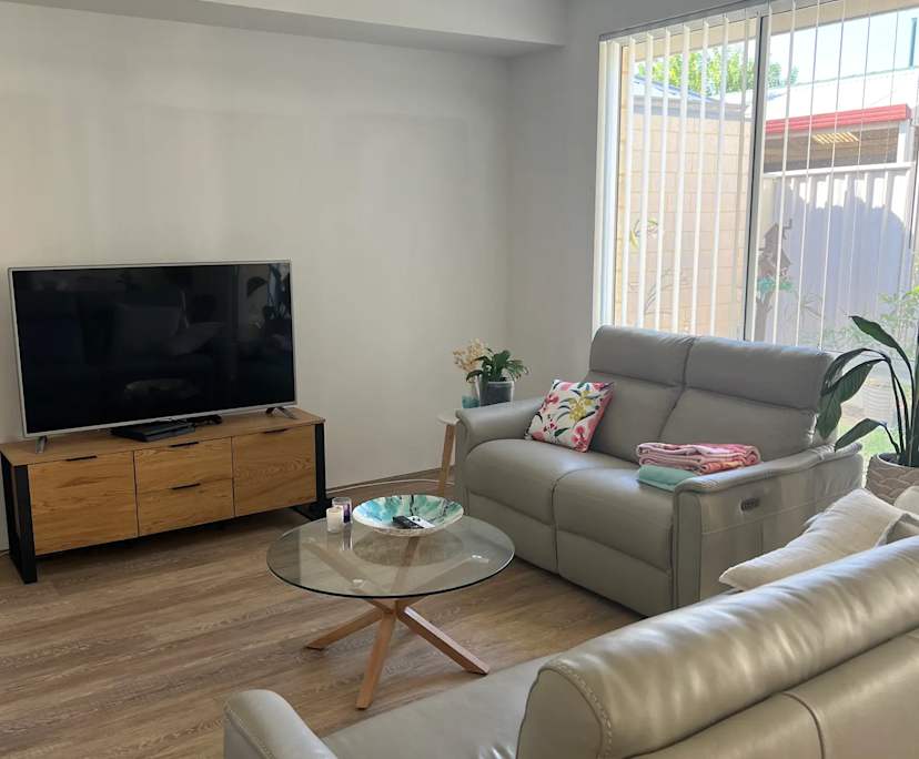 Room in a share house