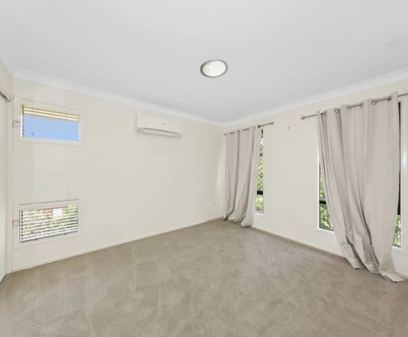 2 Rooms for Rent in Stafford Heights, Brisbane 26...