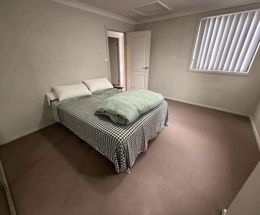 Room in a share house