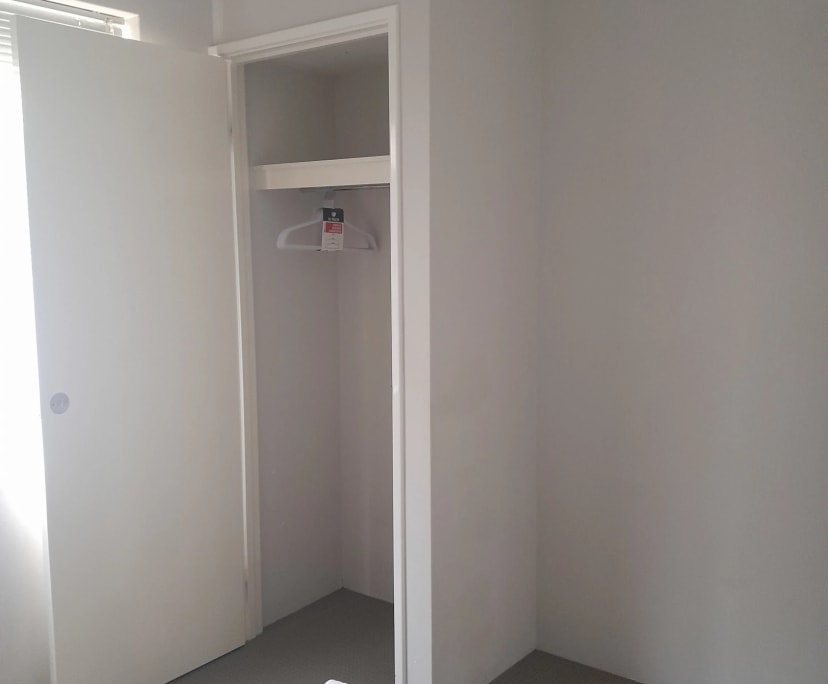 $285, Share-house, 3 bathrooms, Wannanup WA 6210