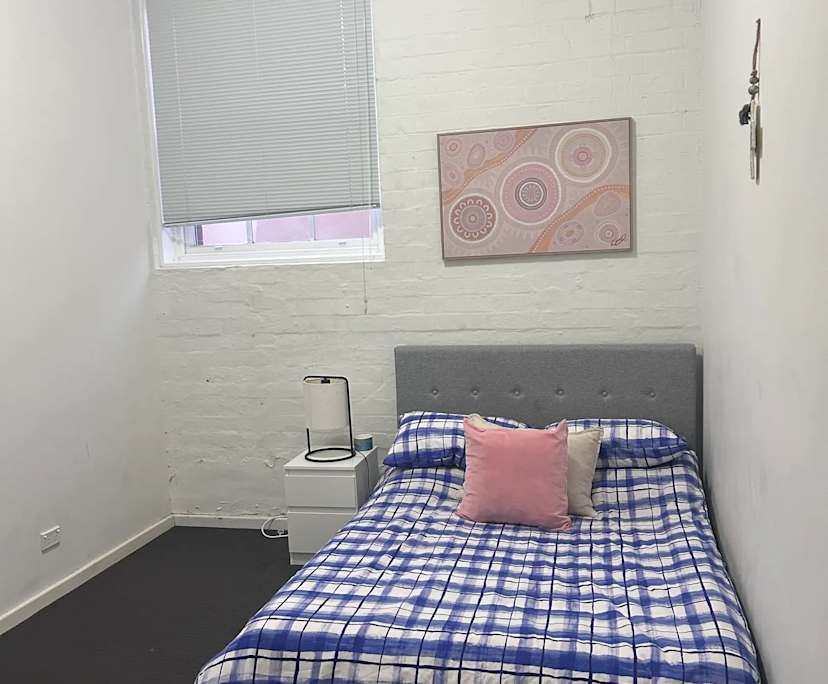 Furnished room in a flatshare