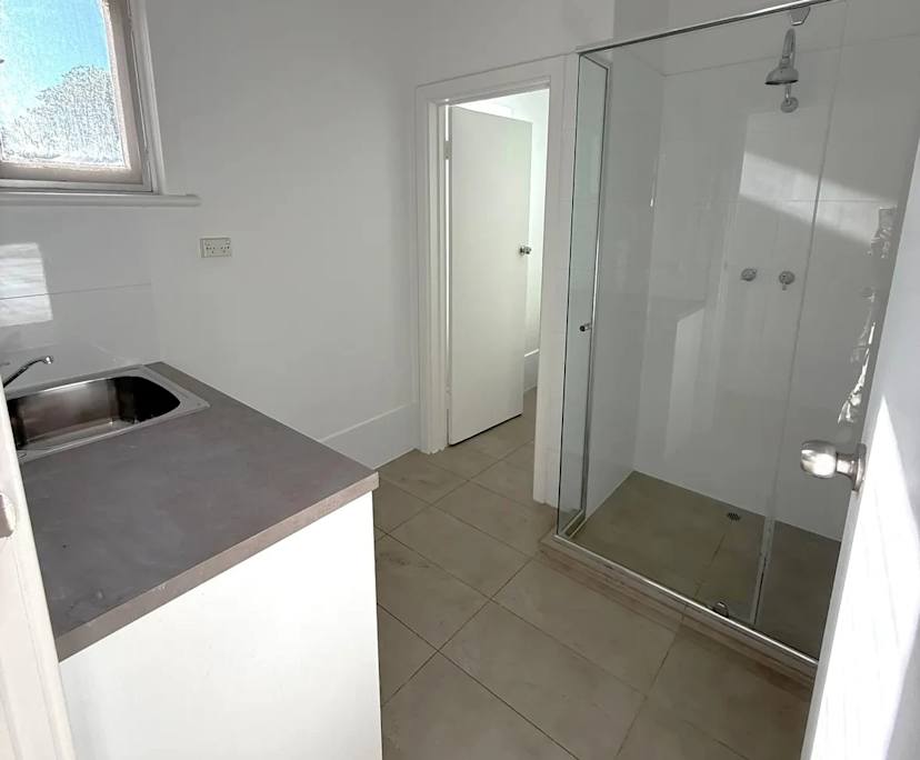 Room in a share house