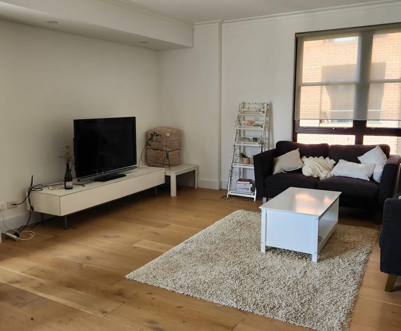 Unfurnished room in a flatshare