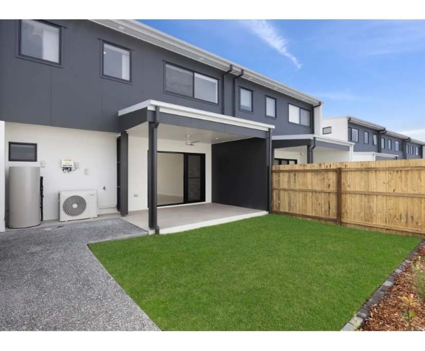 $320, Share-house, 3 bathrooms, Redland Bay QLD 4165