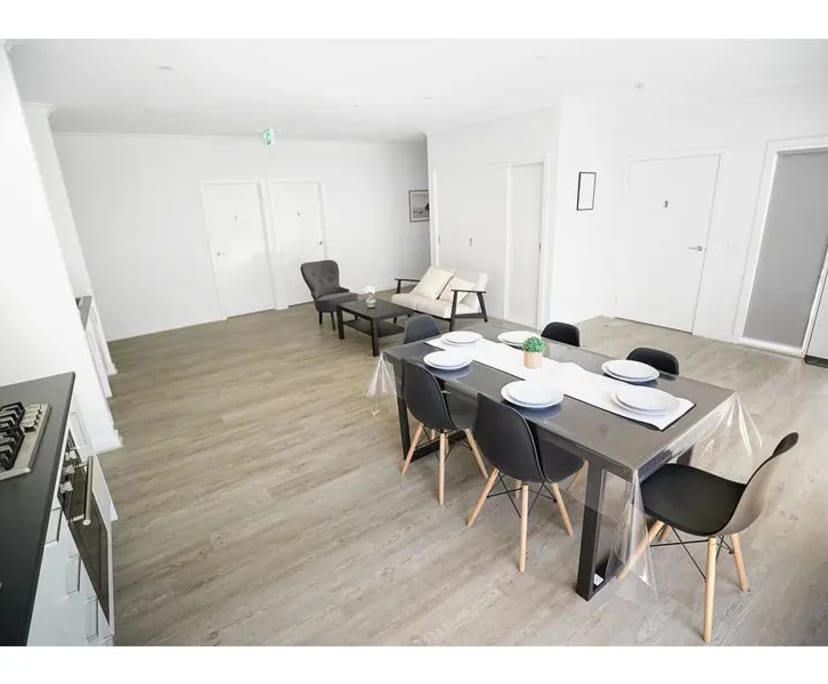 $260, Share-house, 6 bathrooms, Melton South VIC 3338