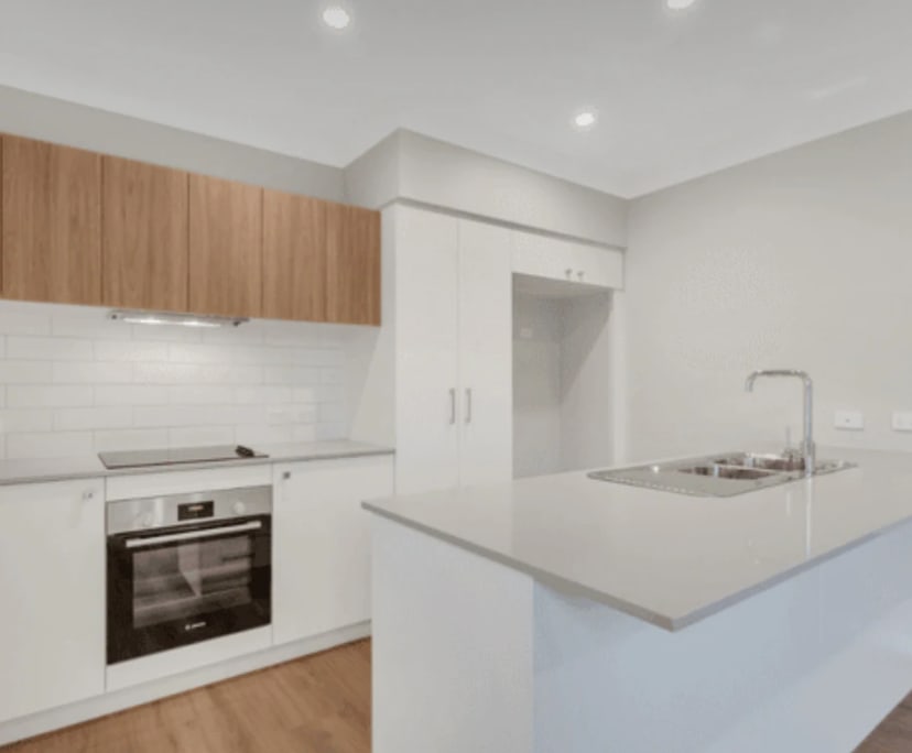 Whole property with 4 rooms for rent