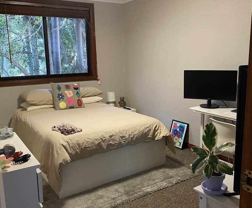 Unfurnished room in a share house