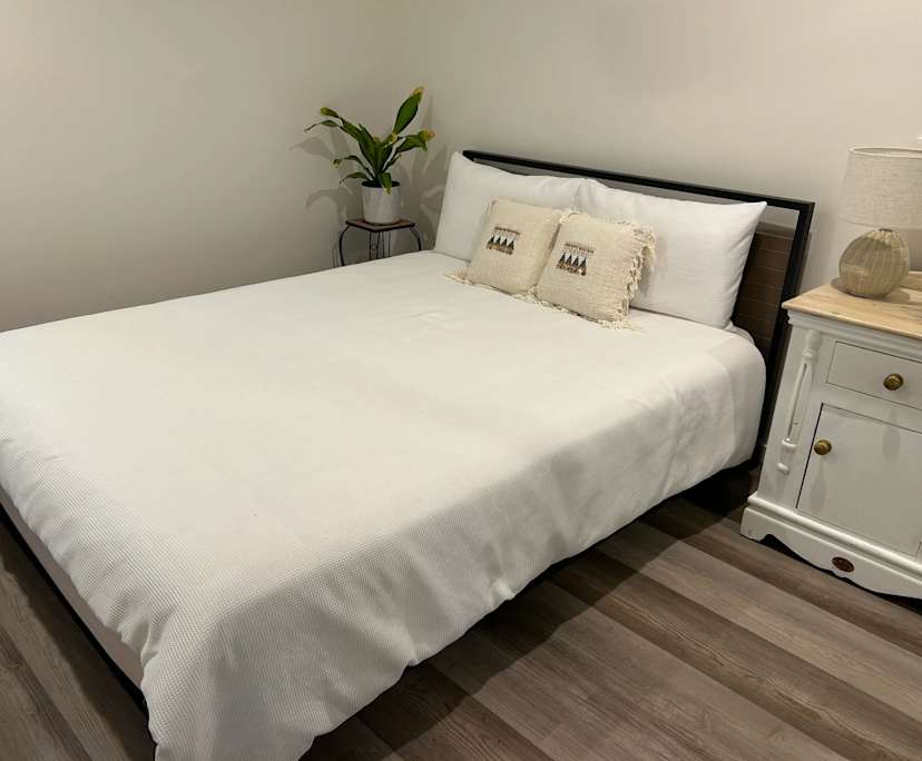 Furnished room with own bathroom