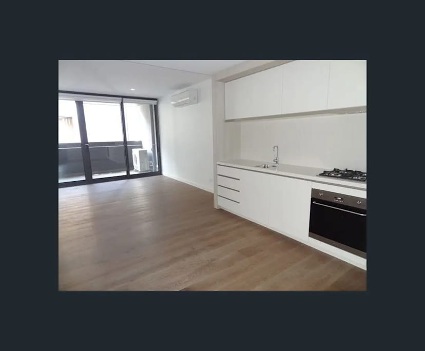 Unfurnished room with own bathroom