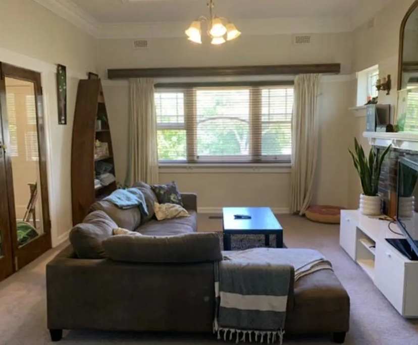 Furnished room in a share house