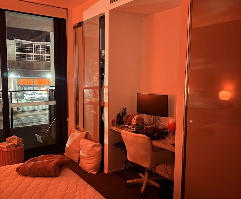 Furnished room with own bathroom