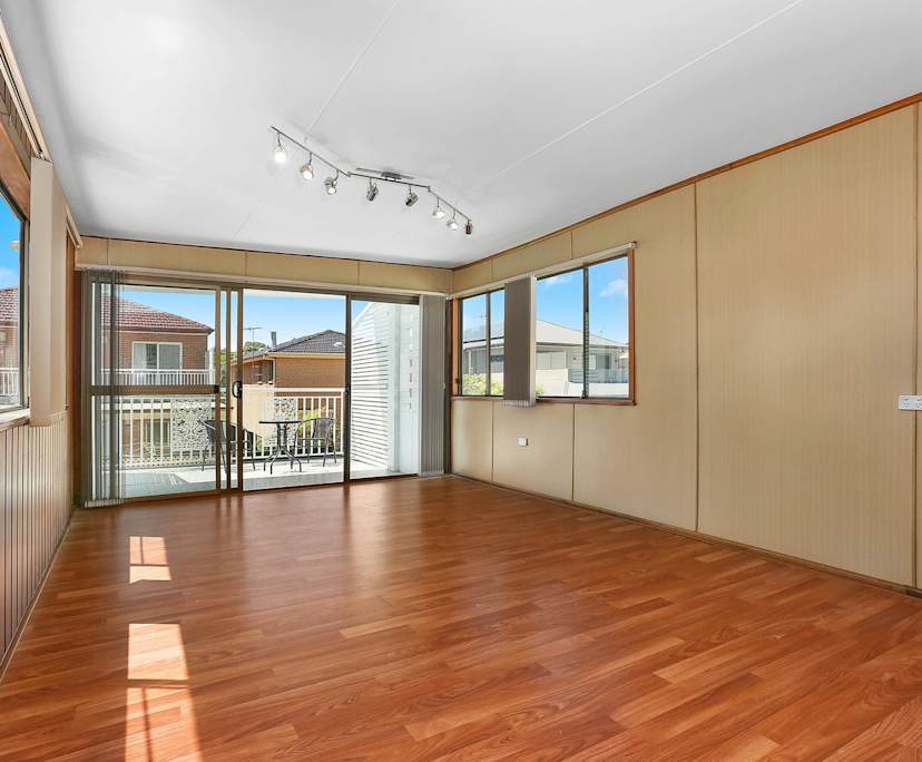 Unfurnished room in a share house