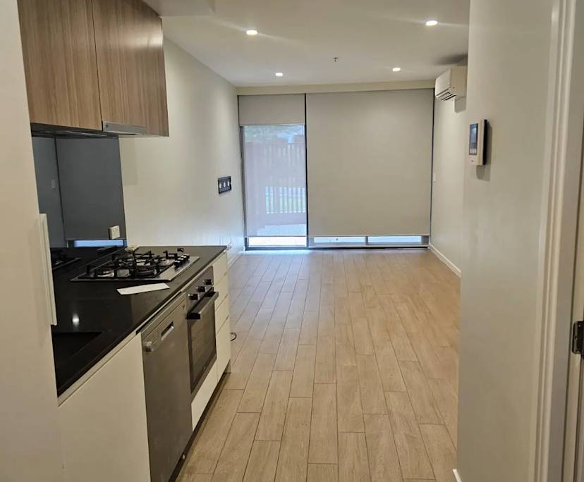 Unfurnished room with own bathroom