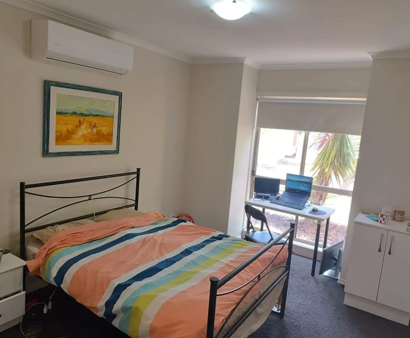 $200-350, Share-house, 2 rooms, Manor Lakes VIC 3024, Manor Lakes VIC 3024