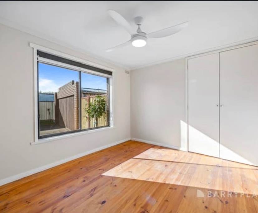 Unfurnished room in a share house