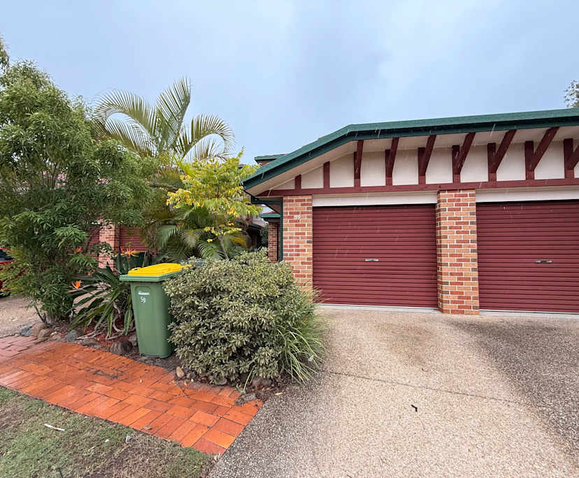 Whole property with 2 rooms for rent