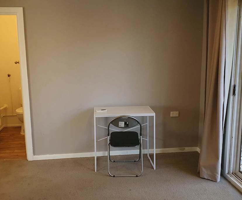 $220-225, Flatshare, 2 rooms, Kooringal NSW 2650, Kooringal NSW 2650