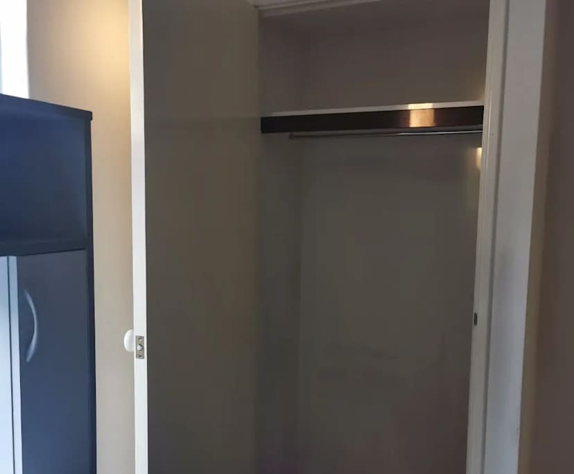 $300, Share-house, 4 bathrooms, Cannington WA 6107