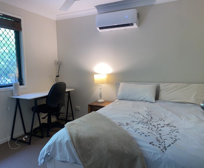 Furnished room in a share house