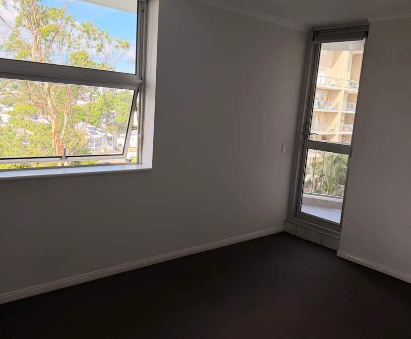 Unfurnished room with own bathroom