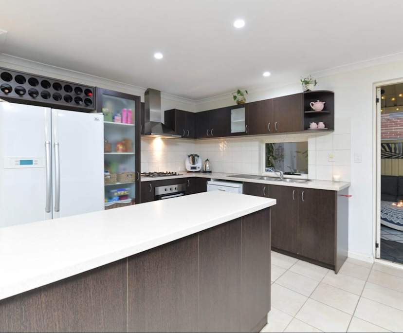 Whole property with 4 rooms for rent