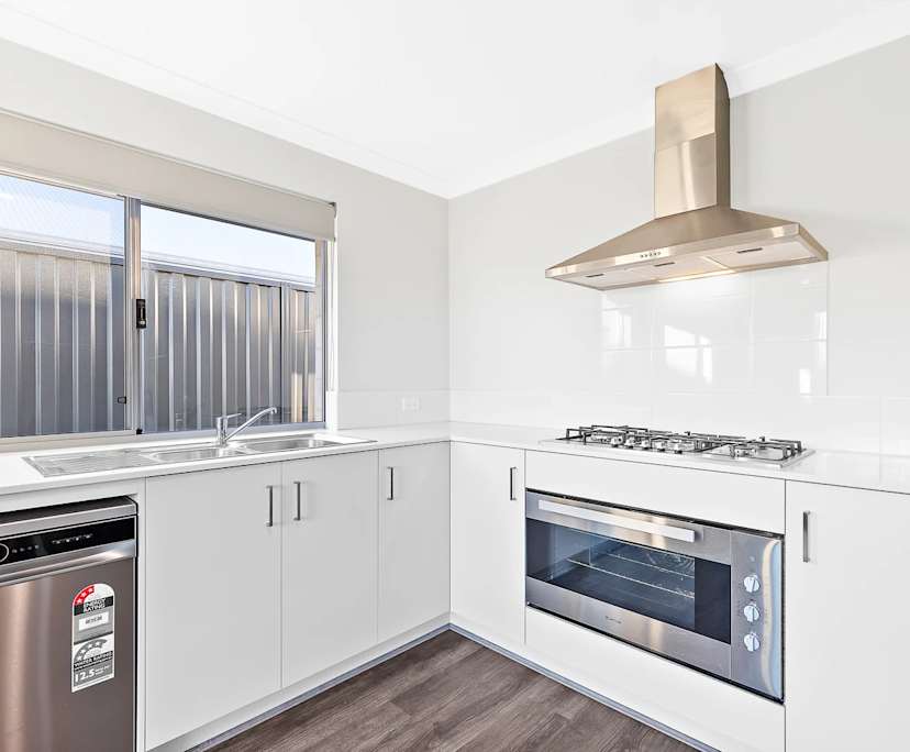 $330, Share-house, 6 bathrooms, Dudley Park WA 6210