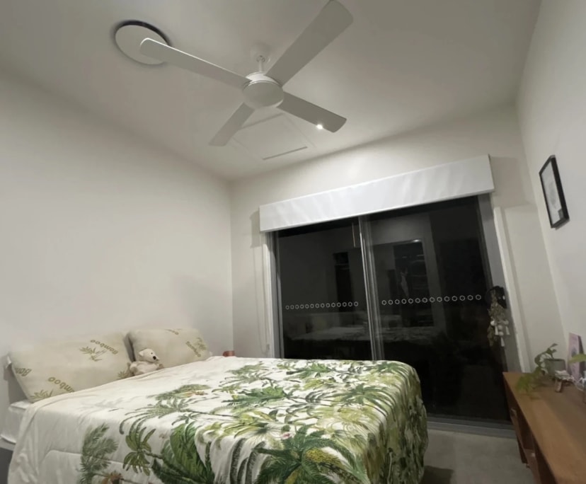Unfurnished room in a share house