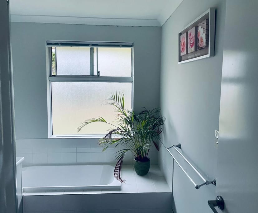 $275, Share-house, 4 bathrooms, Cloverdale WA 6105
